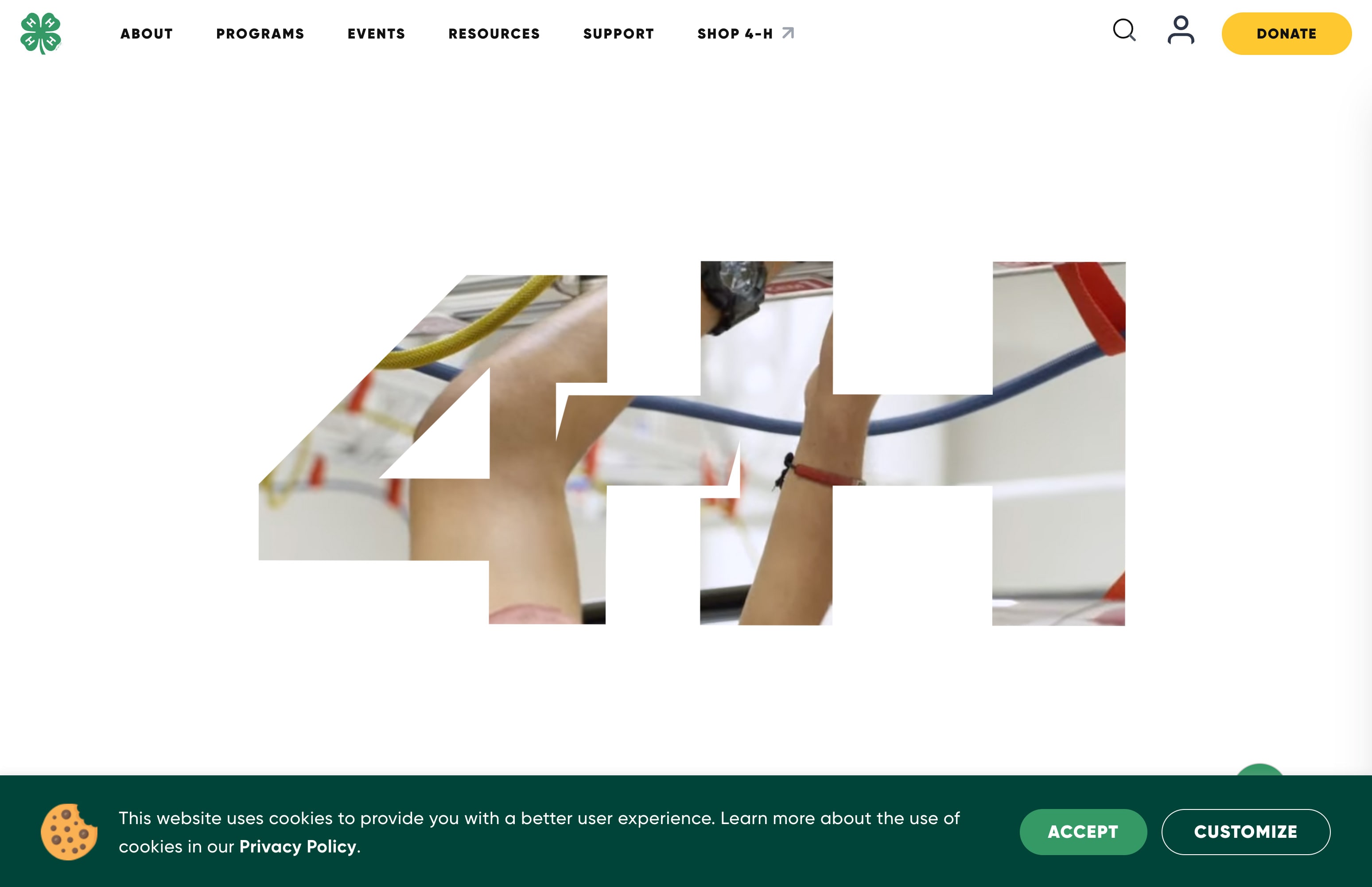 A website with a green cookie consent banner at the bottom with 'Accept,' and 'customize' options.
